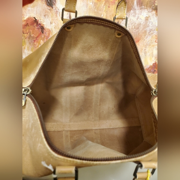 Authentic very large Louis Vuitton Epi distressed leather duffel - Picture 6 of 10